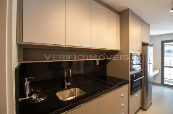 APARTAMENTO no 2º andar mobiliado com 1 dormitório