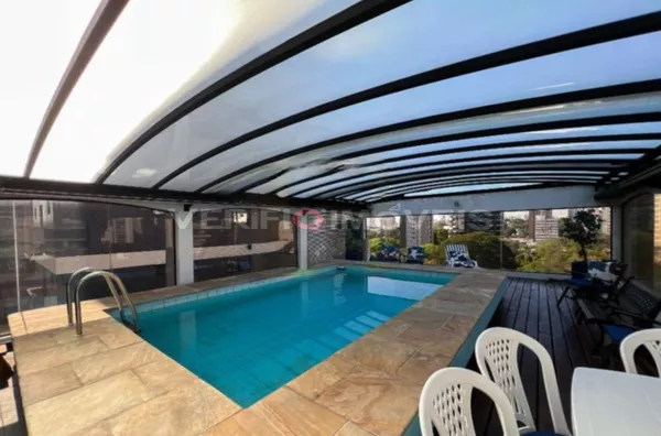APARTAMENTO Térreo com 4 dormitórios e 6 garagens