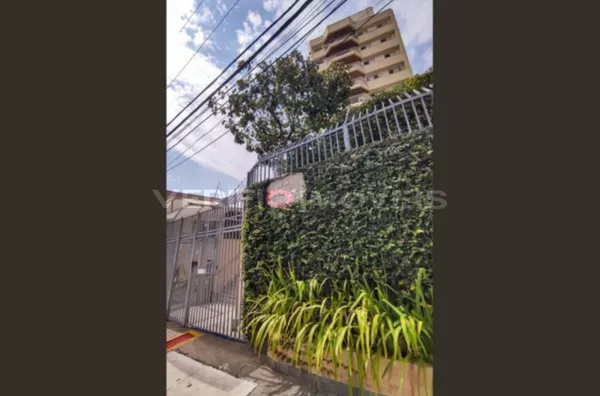APARTAMENTO no 1º andar com 1 dormitório e 1 garagem