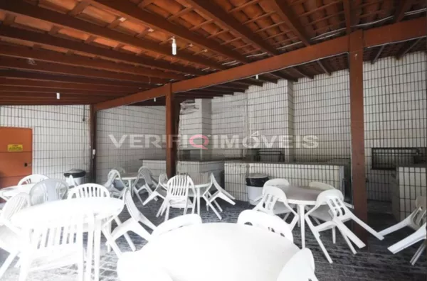 APARTAMENTO no 2º andar mobiliado com 3 dormitórios e 2 garagens