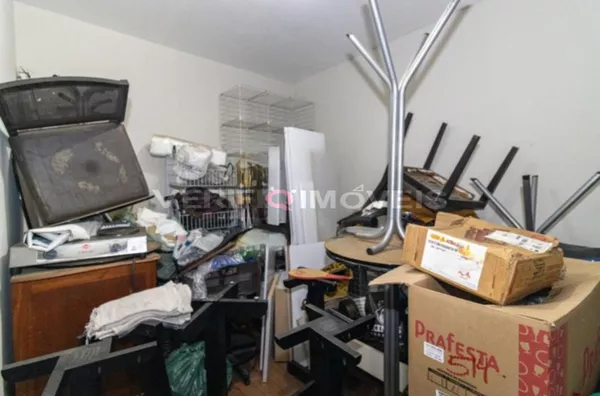 CASA com 4 dormitórios e 2 garagens