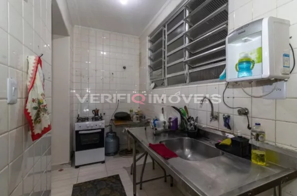CASA com 4 dormitórios e 2 garagens
