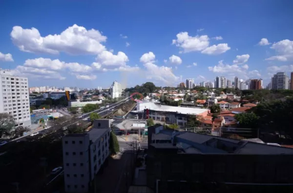 STUDIO no 9º andar mobiliado com 0 dormitório