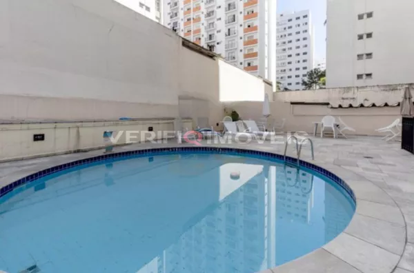 APARTAMENTO no 15º andar com 5 dormitórios e 2 garagens