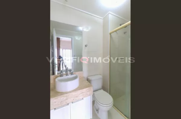 APARTAMENTO no 18º andar com 1 dormitório e 2 garagens