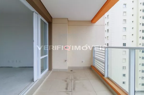 STUDIO no 8º andar com 0 dormitório e 1 garagem
