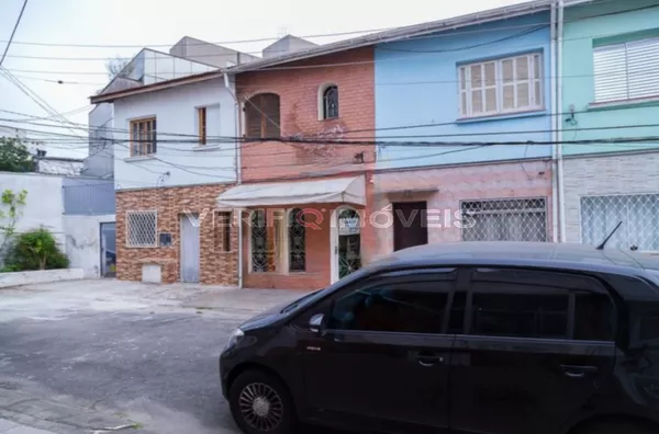 CASA EM CONDOMÍNIO com 3 dormitórios e 1 garagem