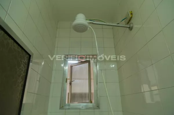 CASA EM CONDOMÍNIO com 3 dormitórios e 1 garagem