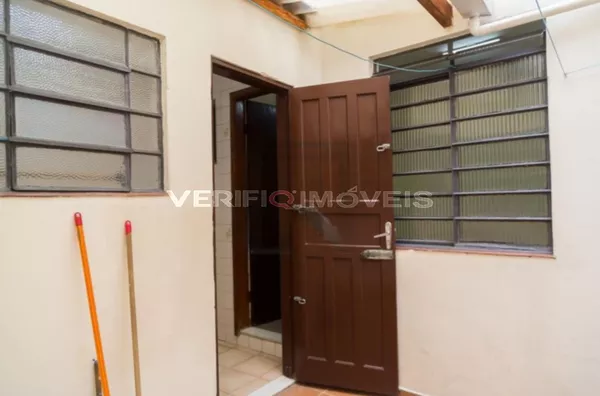CASA EM CONDOMÍNIO com 3 dormitórios e 1 garagem