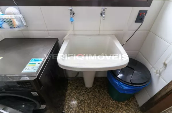 APARTAMENTO no 11º andar mobiliado com 3 dormitórios e 3 garagens