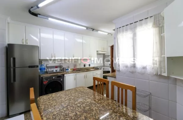 APARTAMENTO no 11º andar mobiliado com 3 dormitórios e 3 garagens