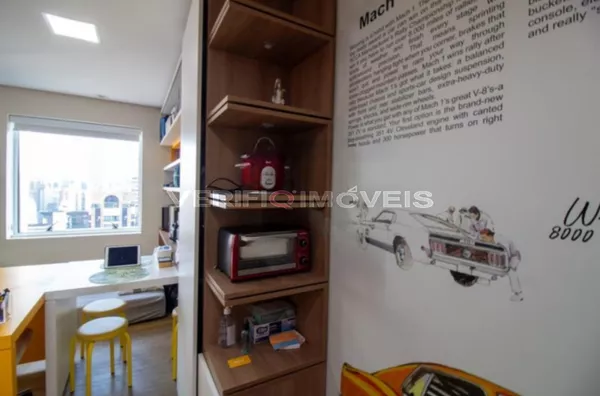 STUDIO no 18º andar com 1 dormitório e 1 garagem
