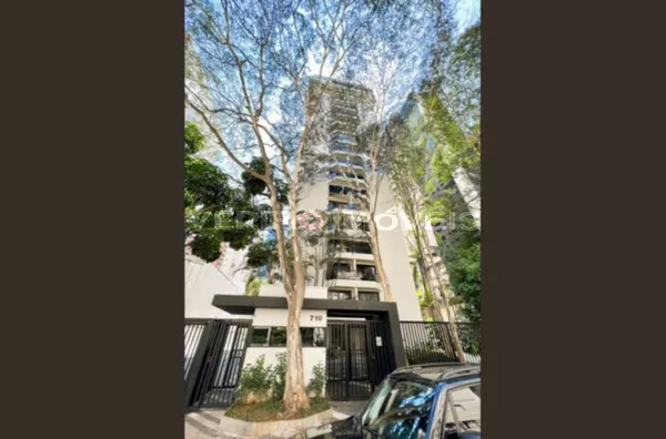 APARTAMENTO no 8º andar mobiliado com 2 dormitórios e 2 garagens