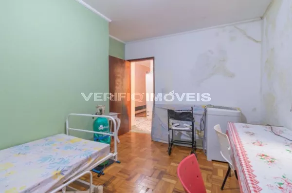 CASA com 6 dormitórios e 5 garagens
