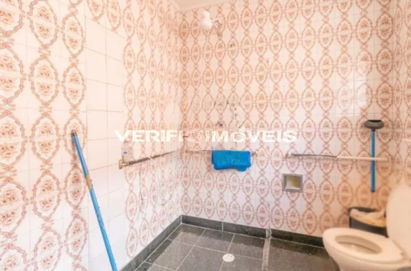 CASA com 6 dormitórios e 5 garagens