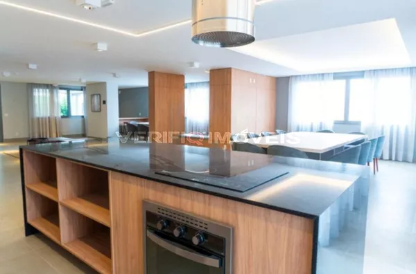 APARTAMENTO no 16º andar com 2 dormitórios e 1 garagem