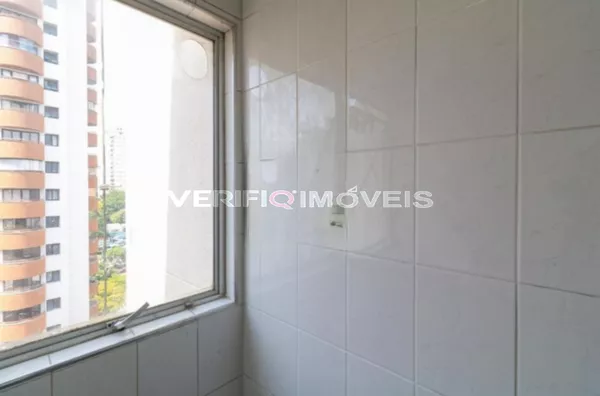 APARTAMENTO no 12º andar mobiliado com 2 dormitórios e 1 garagem