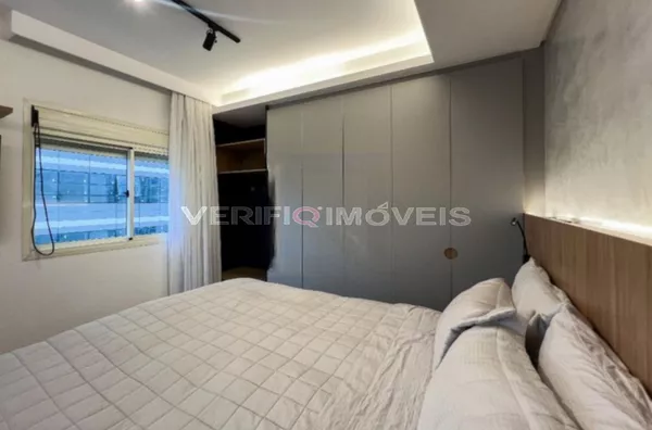 APARTAMENTO no 8º andar mobiliado com 1 dormitório e 1 garagem