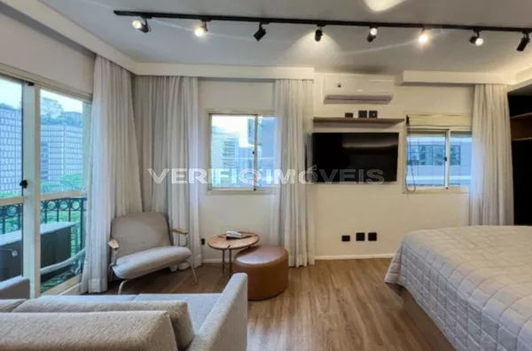 APARTAMENTO no 8º andar mobiliado com 1 dormitório e 1 garagem