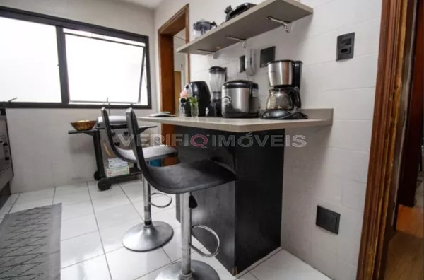 APARTAMENTO no 2º andar com 3 dormitórios e 2 garagens