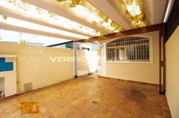 CASA com 4 dormitórios e 2 garagens