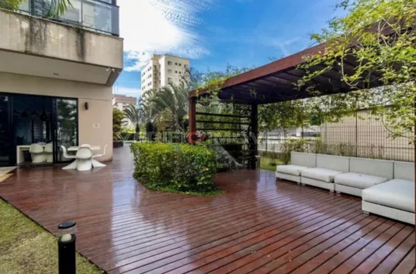 APARTAMENTO no 5º andar mobiliado com 1 dormitório e 1 garagem