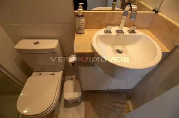 APARTAMENTO no 32º andar mobiliado com 2 dormitórios e 2 garagens