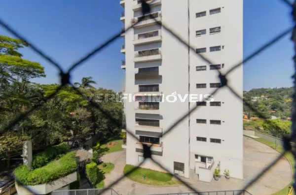 APARTAMENTO no 4º andar mobiliado com 2 dormitórios e 1 garagem