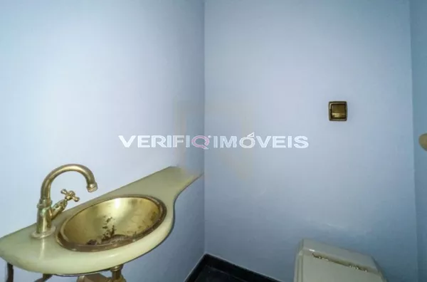 APARTAMENTO no 1º andar com 4 dormitórios e 2 garagens