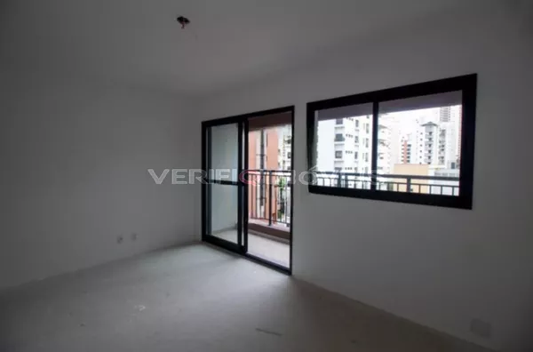 STUDIO no 6º andar com 1 dormitório