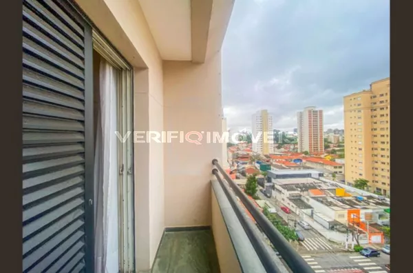 APARTAMENTO no 81º andar com 2 dormitórios e 2 garagens