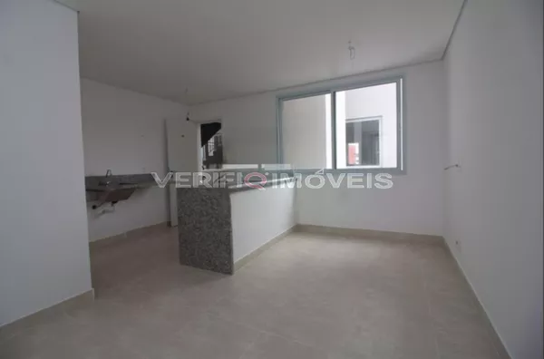 APARTAMENTO no 2º andar com 2 dormitórios