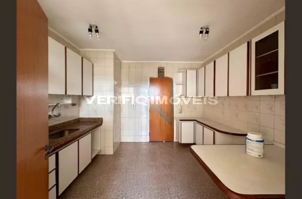 APARTAMENTO no 12º andar com 3 dormitórios e 2 garagens