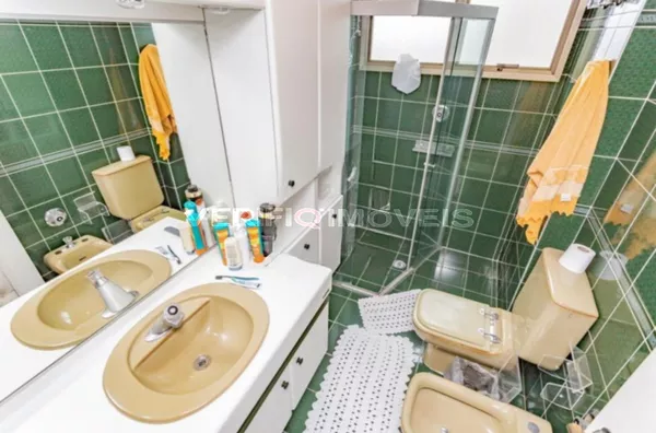 APARTAMENTO no 11º andar com 3 dormitórios e 3 garagens