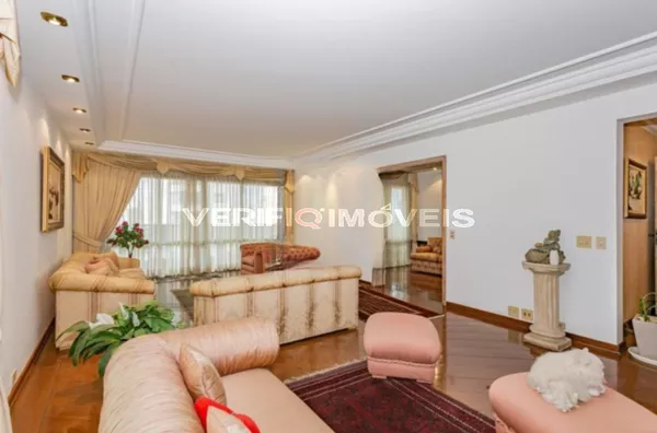 APARTAMENTO no 11º andar com 3 dormitórios e 3 garagens