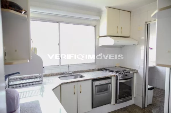 APARTAMENTO no 8º andar mobiliado com 1 dormitório e 1 garagem