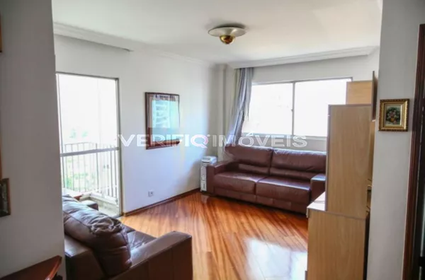 APARTAMENTO no 8º andar mobiliado com 1 dormitório e 1 garagem