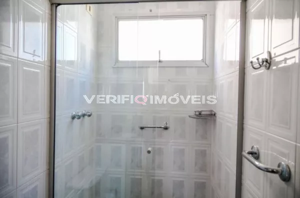 APARTAMENTO no 8º andar mobiliado com 1 dormitório e 1 garagem