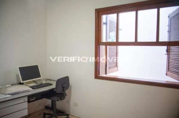 CASA EM CONDOMÍNIO mobiliada com 4 dormitórios e 4 garagens