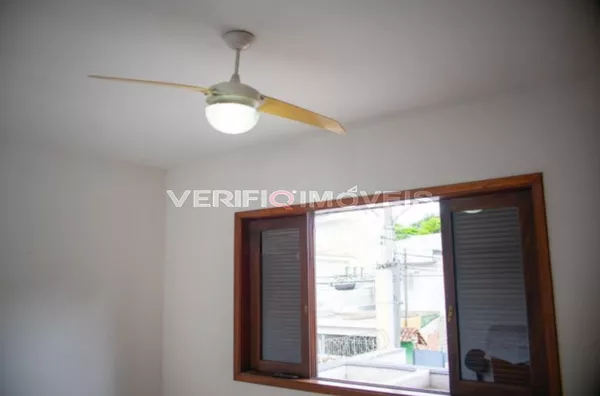 CASA EM CONDOMÍNIO mobiliada com 4 dormitórios e 4 garagens