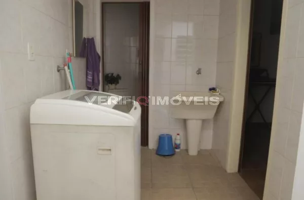 CASA com 2 dormitórios e 1 garagem