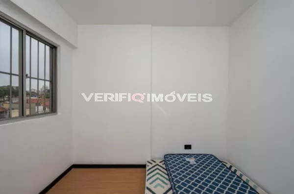 APARTAMENTO no 4º andar com 2 dormitórios e 1 garagem