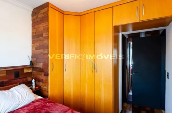 APARTAMENTO no 8º andar mobiliado com 2 dormitórios e 2 garagens