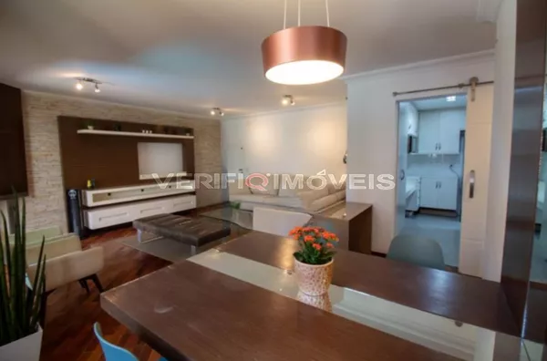 APARTAMENTO no 2º andar mobiliado com 1 dormitório e 2 garagens