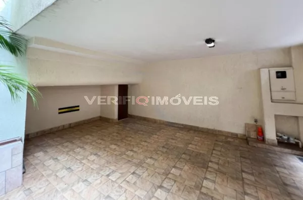 CASA com 3 dormitórios e 1 garagem