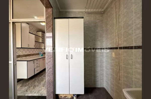 APARTAMENTO no 12º andar com 2 dormitórios e 1 garagem
