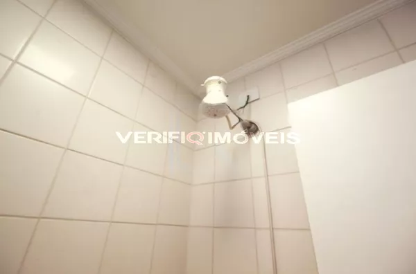 APARTAMENTO no 3º andar com 2 dormitórios e 2 garagens