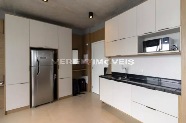 STUDIO no 15º andar mobiliado com 1 dormitório e 1 garagem