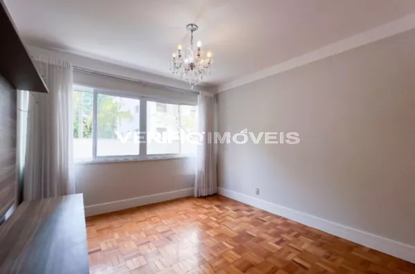 APARTAMENTO no 1º andar com 2 dormitórios
