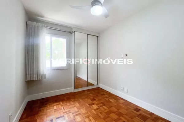 APARTAMENTO no 1º andar com 2 dormitórios